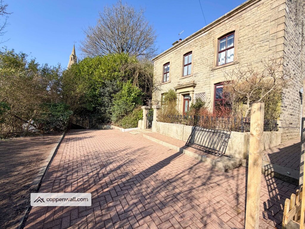 Sunny Bank House, Trinity Street, Stacksteads, Rossendale — photo 3